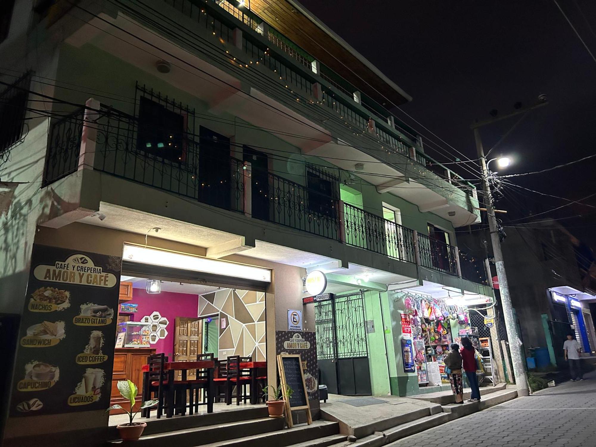 Hostal Sweet Dreams Panajachel Exterior photo