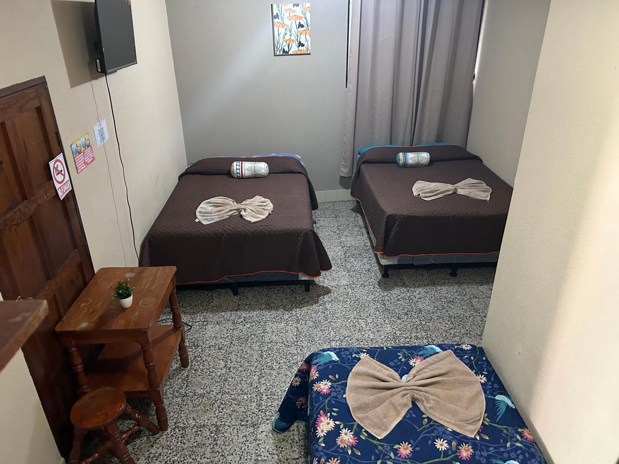 Hostal Sweet Dreams Panajachel Exterior photo