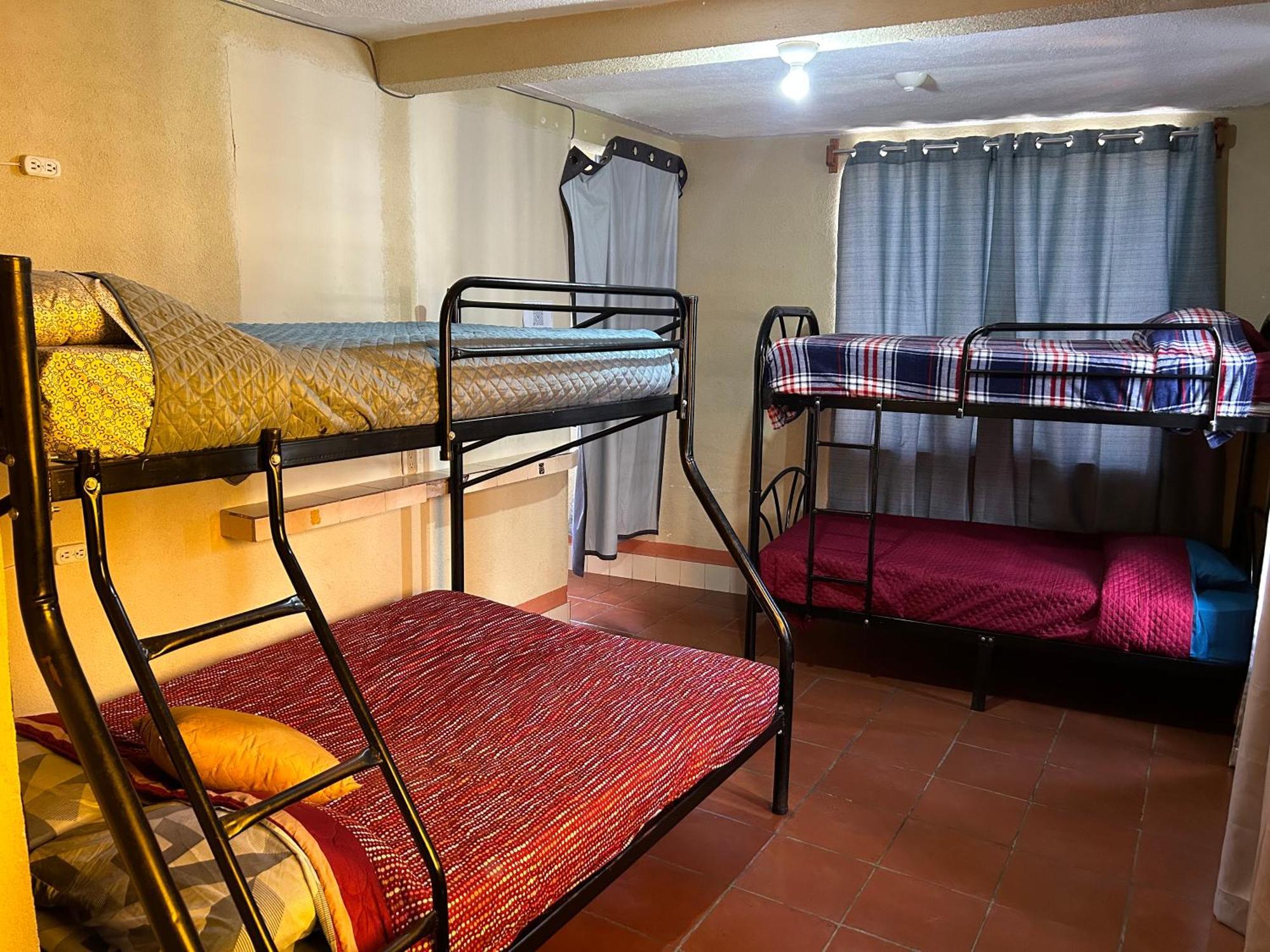 Hostal Sweet Dreams Panajachel Exterior photo